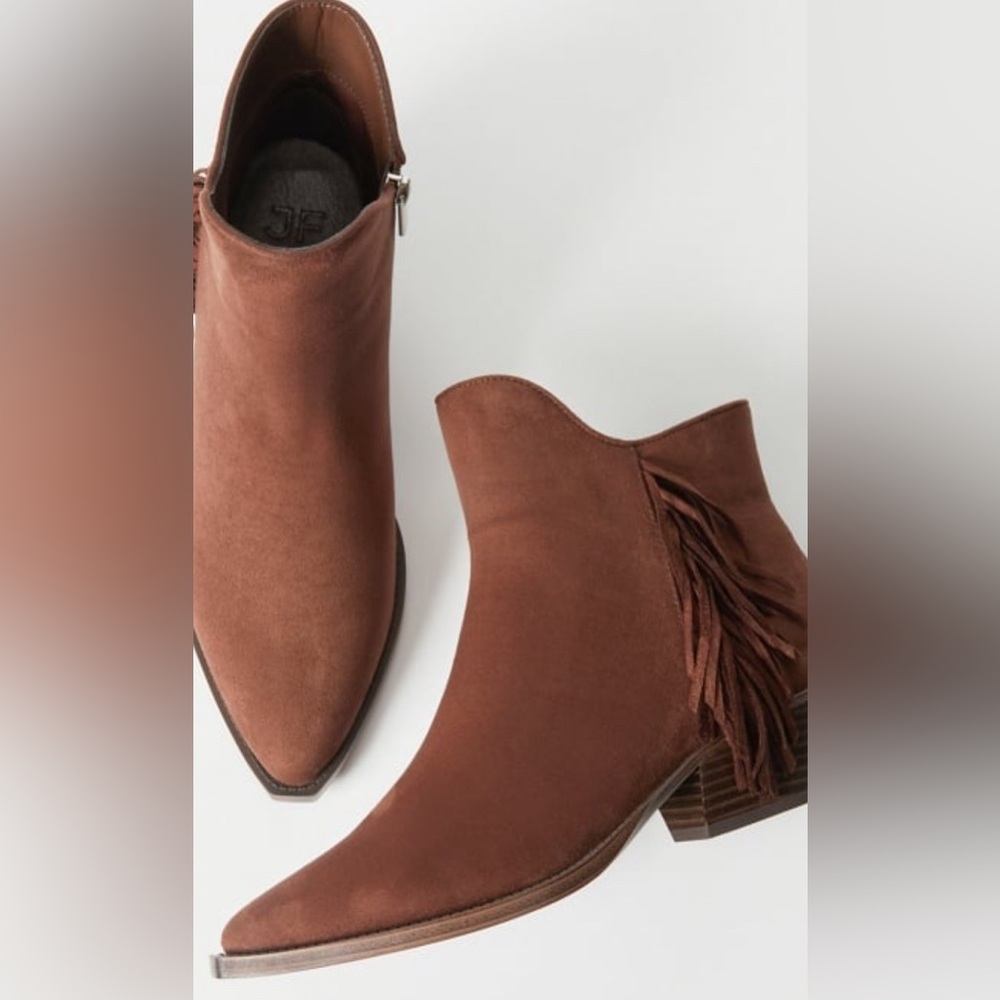 Tahlea Pointed Toe Boot - Picture 6 of 9